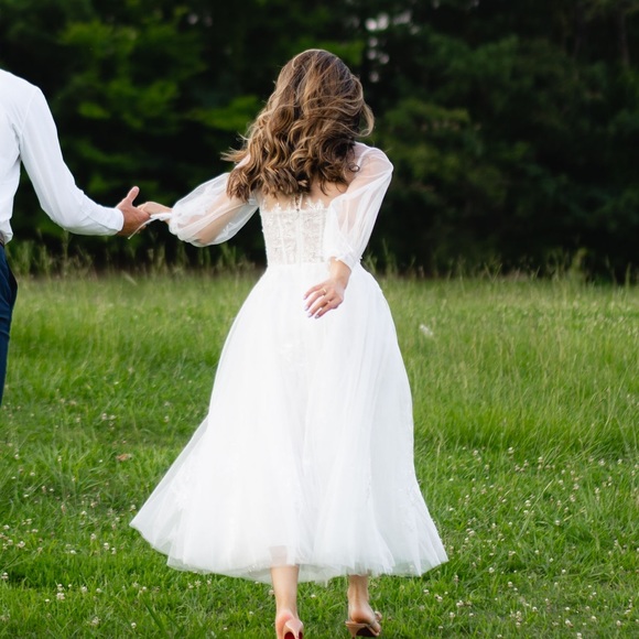 BRIDAL DRESS - Picture 2 of 6
